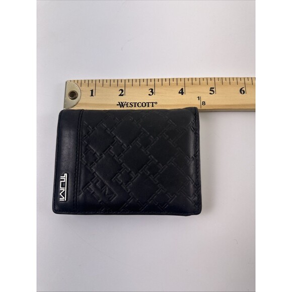 TUMI Leather Wallet Black Embossed Logo Pattern Bifold Small Credit Card Slots - Picture 13 of 14